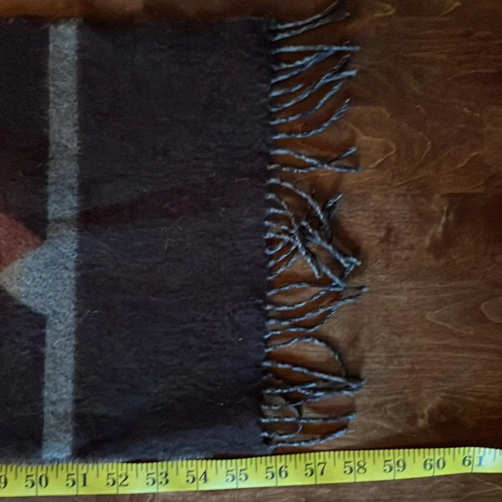 Lambs wool scarf.